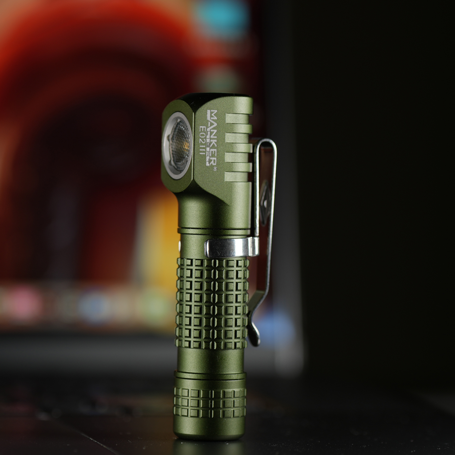Mankerlight E02 III 560 Lumens - Edc Gear Every Day Carry avaliação e preço